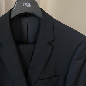 BOSS Hugo Boss Navy Blue Suit 42R ... Super 120's Fabric